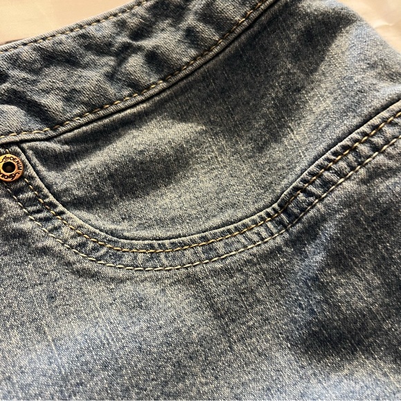 Light Wash A3 Denim Women's Plus Size Destructed Skinny Jeans, Size 26W - Picture 7 of 15